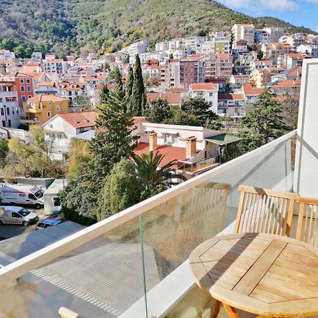 Sea Breeze Lux Apartments Budva Exterior foto