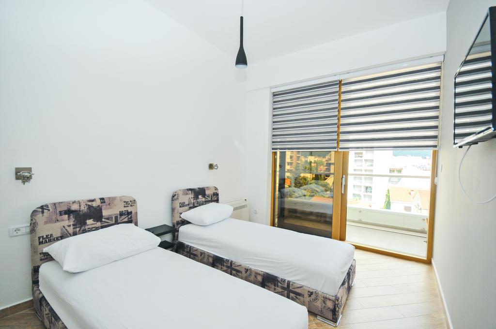 Sea Breeze Lux Apartments Budva Exterior foto