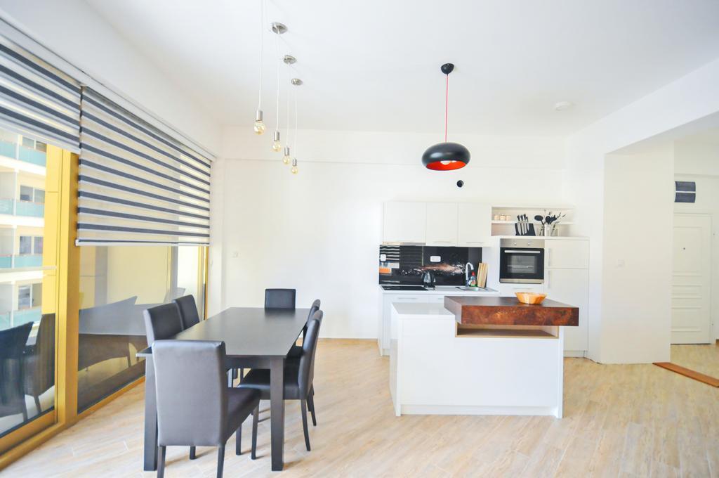Sea Breeze Lux Apartments Budva Exterior foto