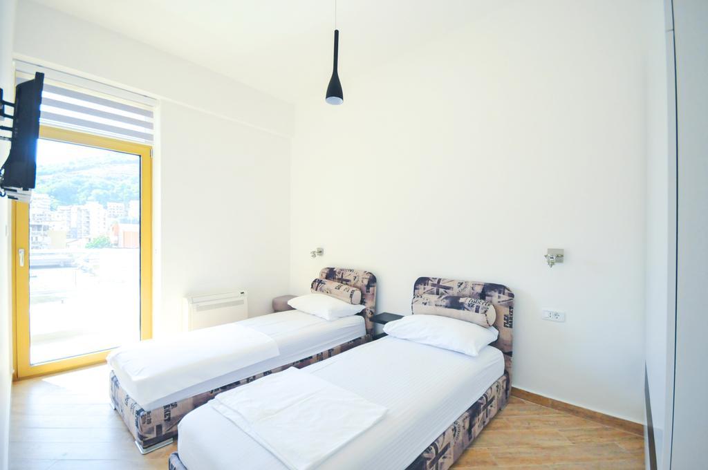 Sea Breeze Lux Apartments Budva Exterior foto