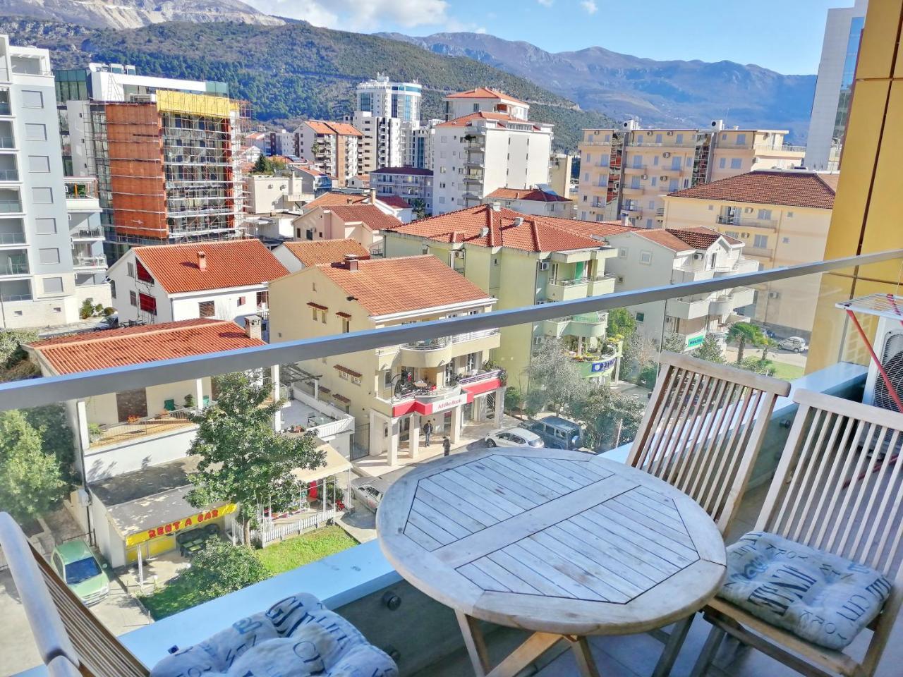 Sea Breeze Lux Apartments Budva Exterior foto